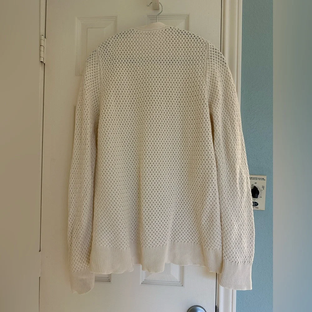 L.L. Bean Ivory Cable Knit Faux Wood Button Down Cardigan Sweater size Large - Picture 4 of 6